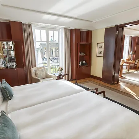 Hotel Adlon Kempinski Berlin Exterior photo